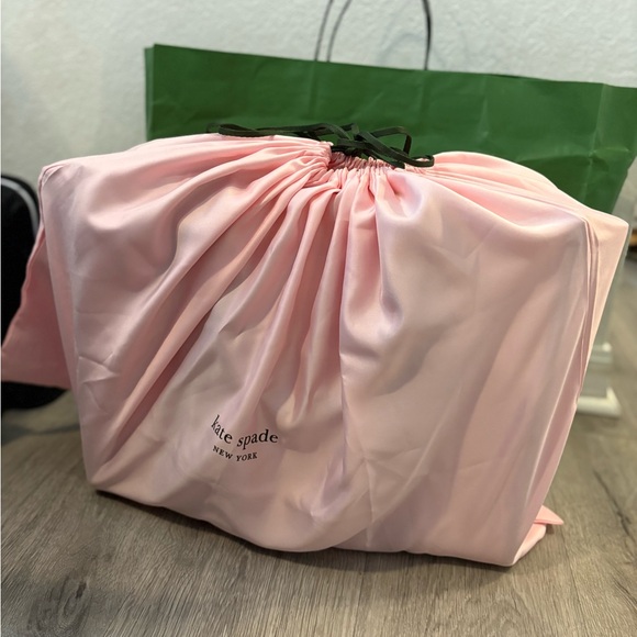 Brand New with Tags! Kate Spade Black and White Tote - Picture 4 of 5